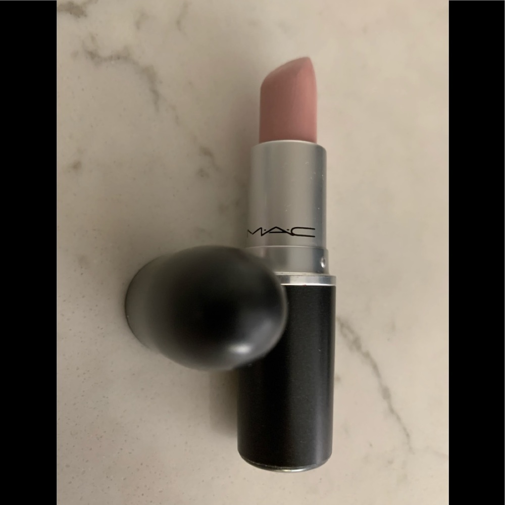Mac💄 Colour: Peacenik
